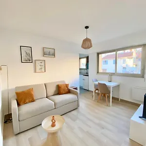 Excellent Emplacement: Plein Cœur De Ville, Croisette Et Rue D’antibes Appartement
